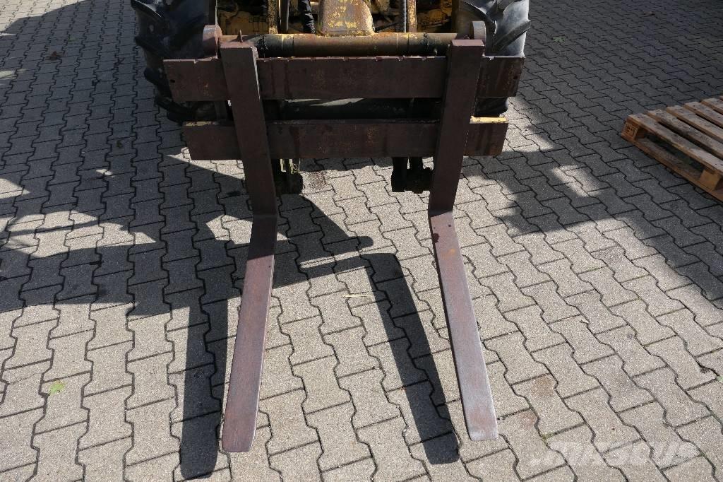 Kramer 620 Gumikerekes homlokrakodók