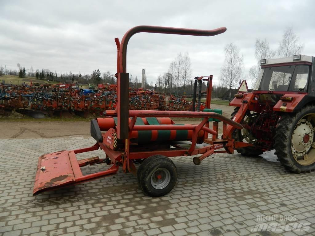 Kverneland UN7512 Göngyölő gépek