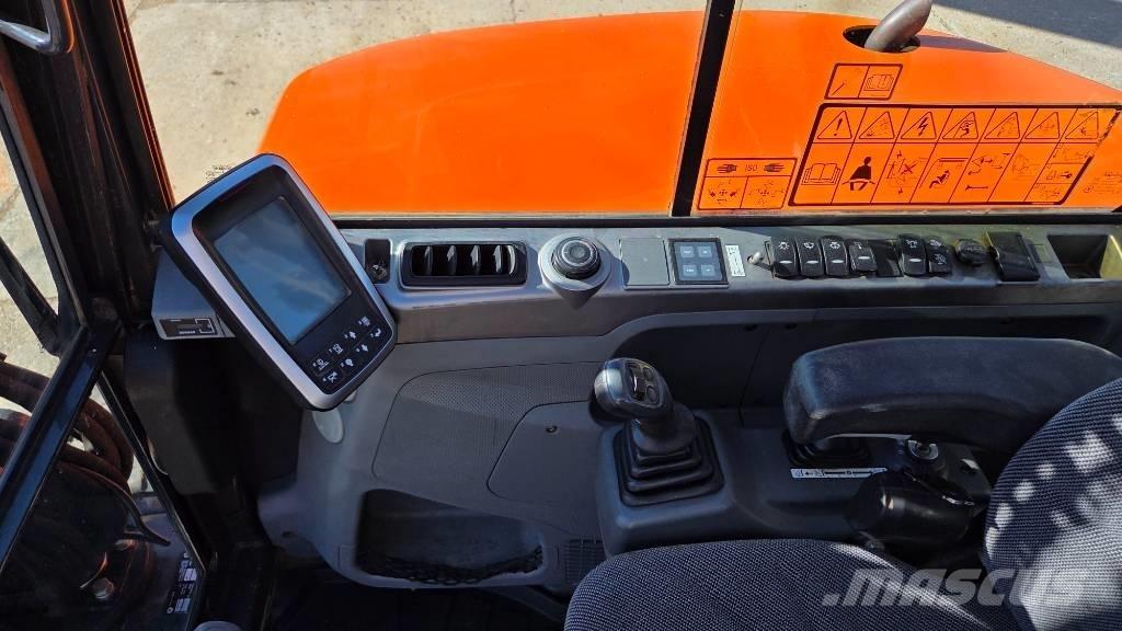 Doosan DX 63 R Mini kotrók < 7t