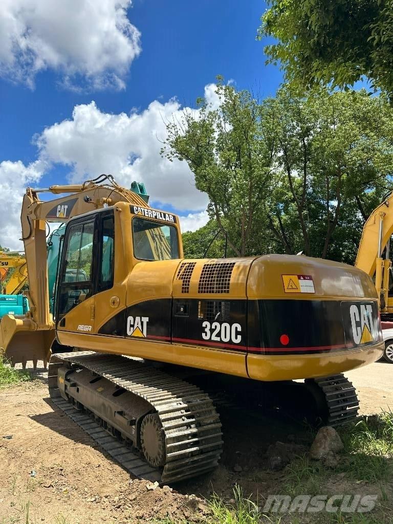 CAT CAT320C Közepes (midi) kotrók 7 t - 12 t