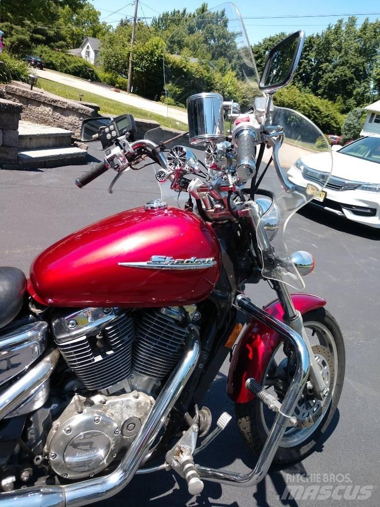 Honda VT1100 munkacsónakok/uszályok