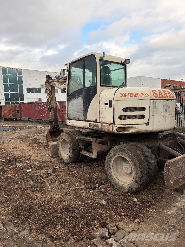 Terex HML 32 Gumikerekes kotrók