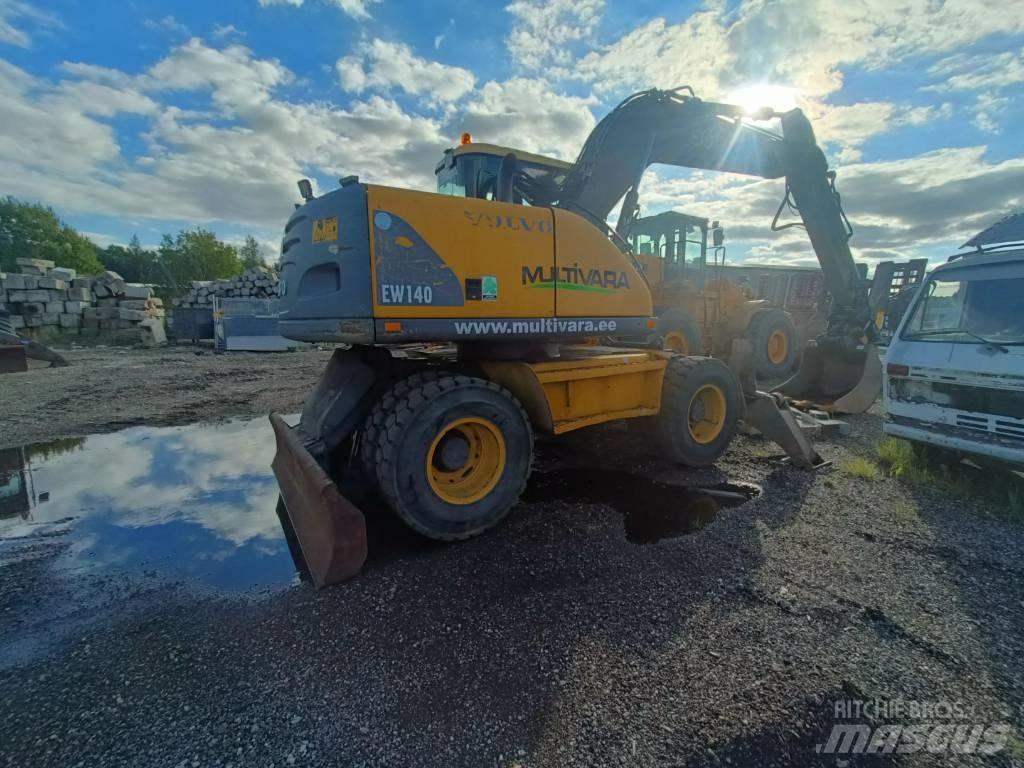 Volvo EW 140 Gumikerekes kotrók