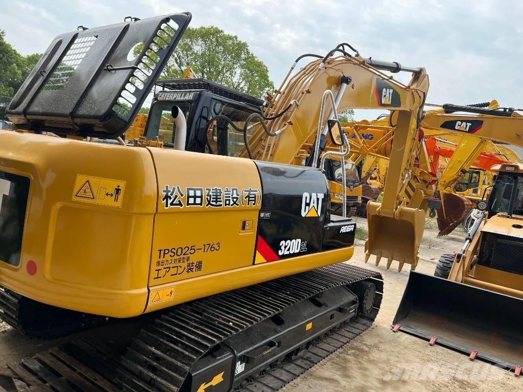 CAT 320D Lánctalpas kotrók