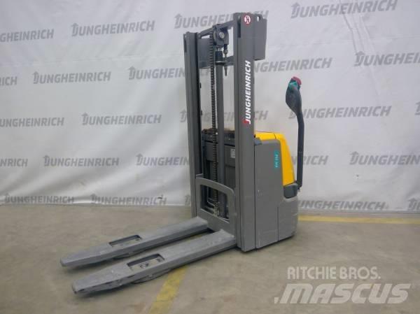 Jungheinrich EJC 112 Gyalogkíséretű targonca