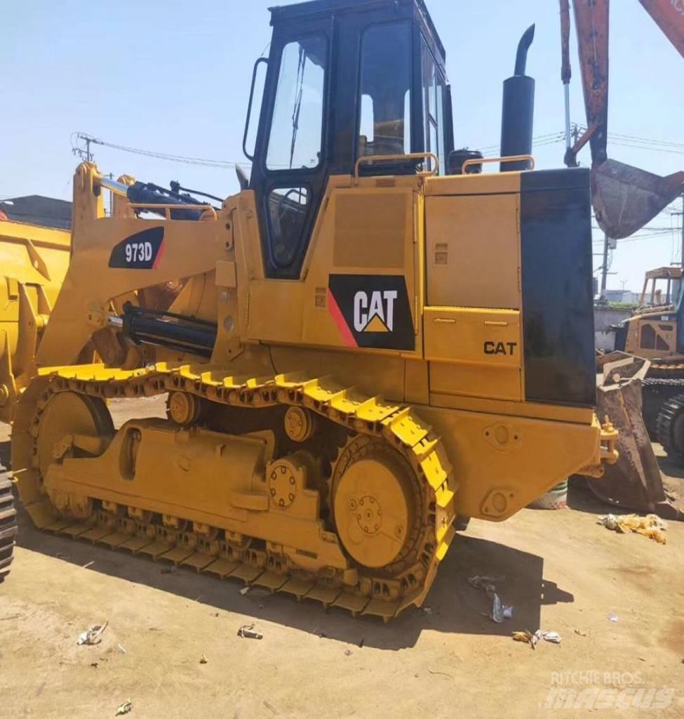 CAT 973 Lánctalpas homlokrakodók