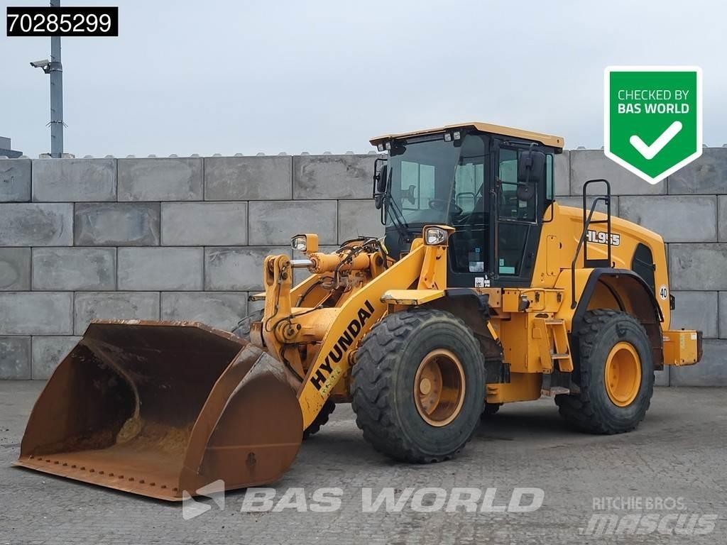 Hyundai HL955 Gumikerekes homlokrakodók
