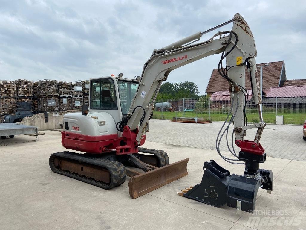 Takeuchi TB 260 Mini kotrók < 7t