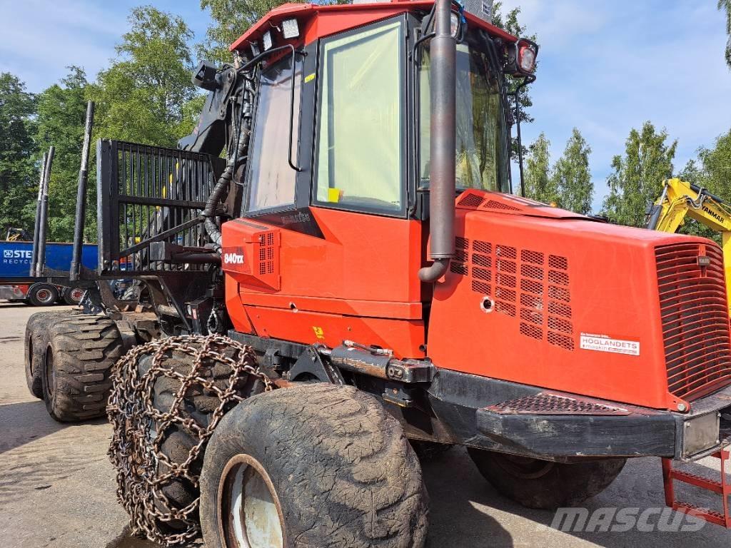 Komatsu 840 TX Kihordók