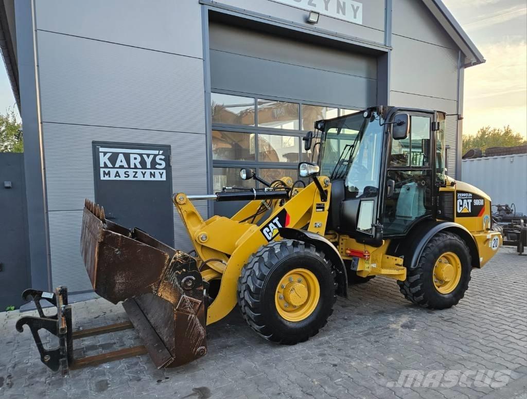 CAT 906 Gumikerekes homlokrakodók