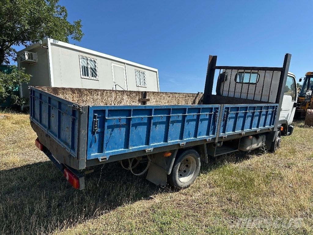 Nissan CABSTAR 35.13 Pótkocsira szerelt emelők és állványok
