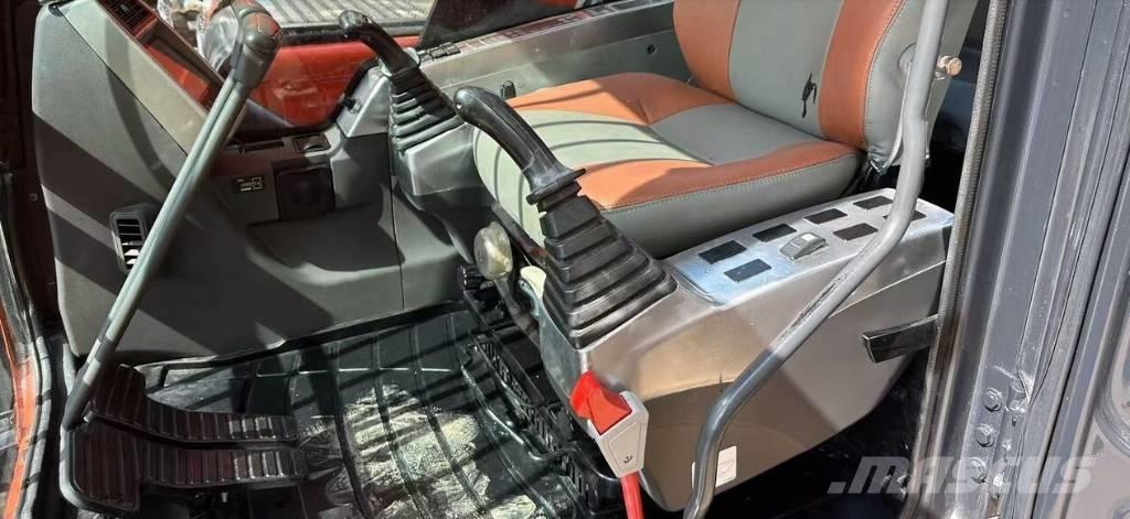 Doosan DX340 Lánctalpas kotrók