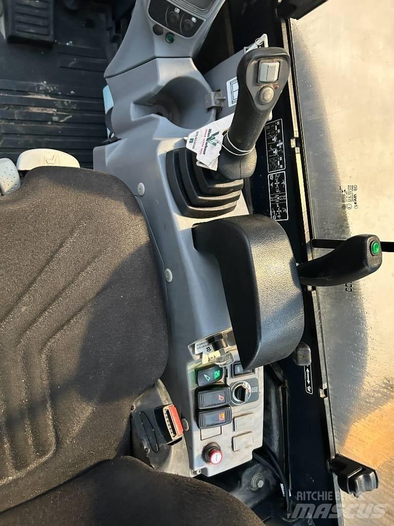 Kubota U 27-4 Mini kotrók < 7t