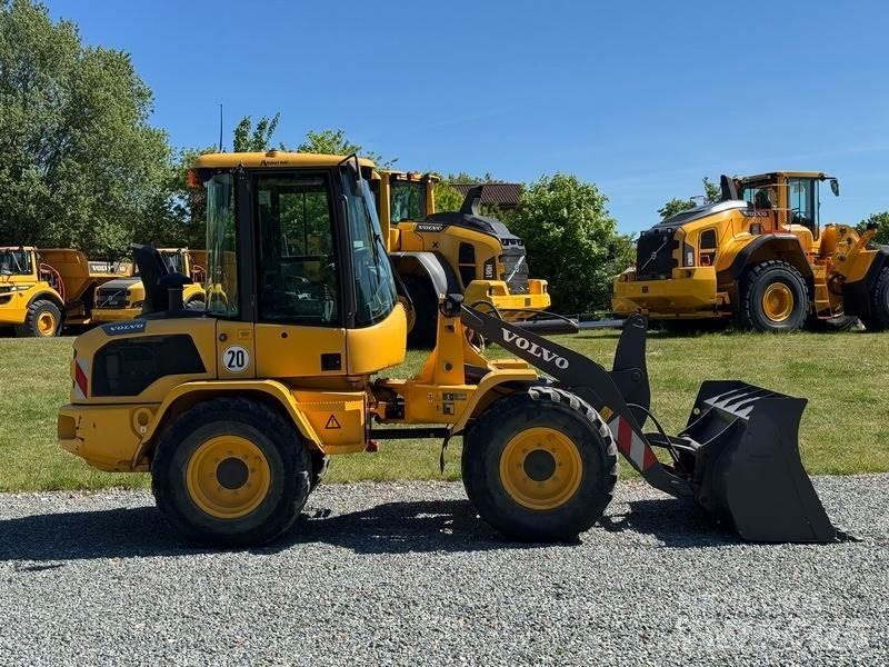 Volvo L 35 G Gumikerekes homlokrakodók