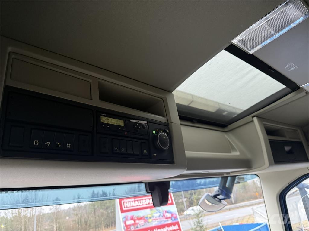 Volvo FH540 8X4 Darus teherautók