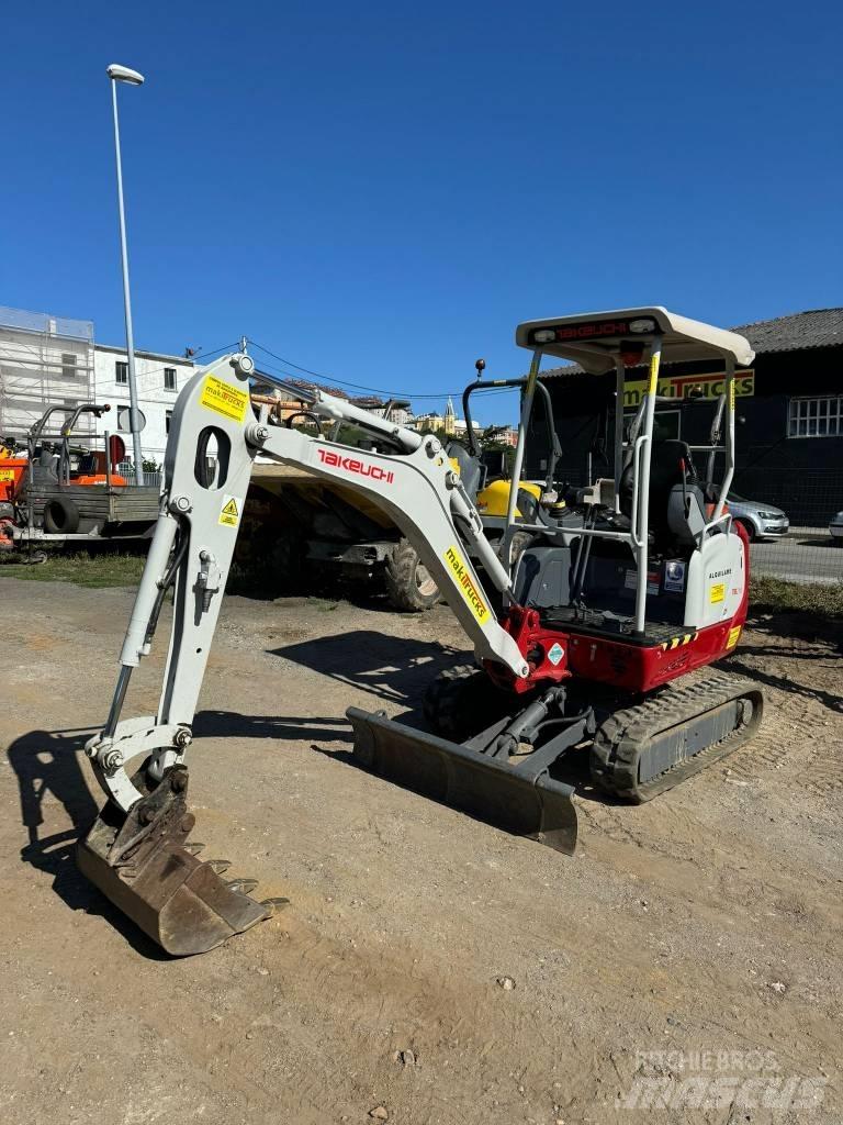 Takeuchi TB216 Mini kotrók < 7t