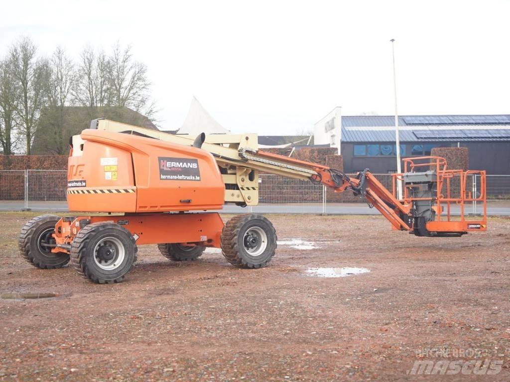 JLG 520 AJ Karos emelők