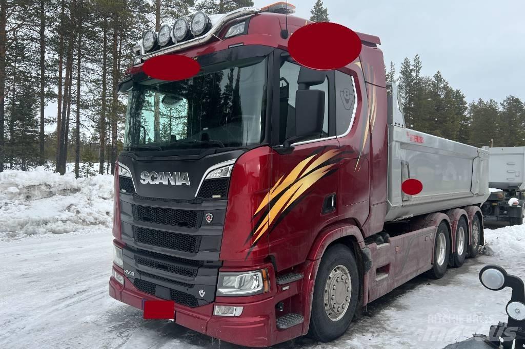 Scania R 590 Billenő teherautók