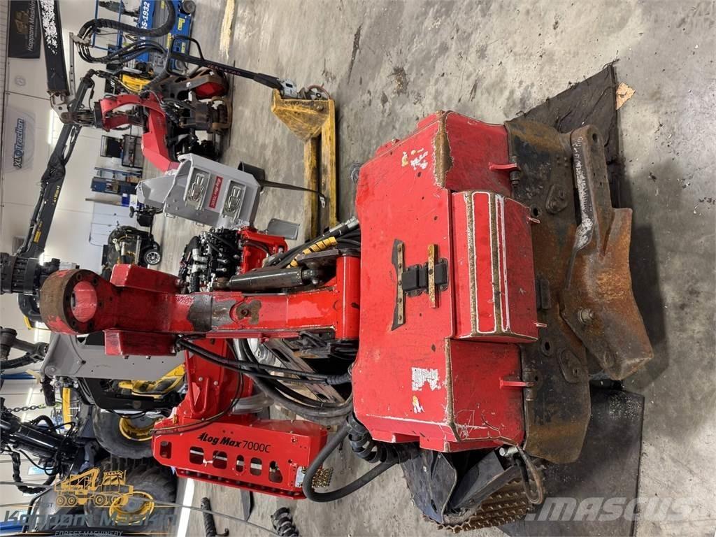 Komatsu S132 Betakarító fejek