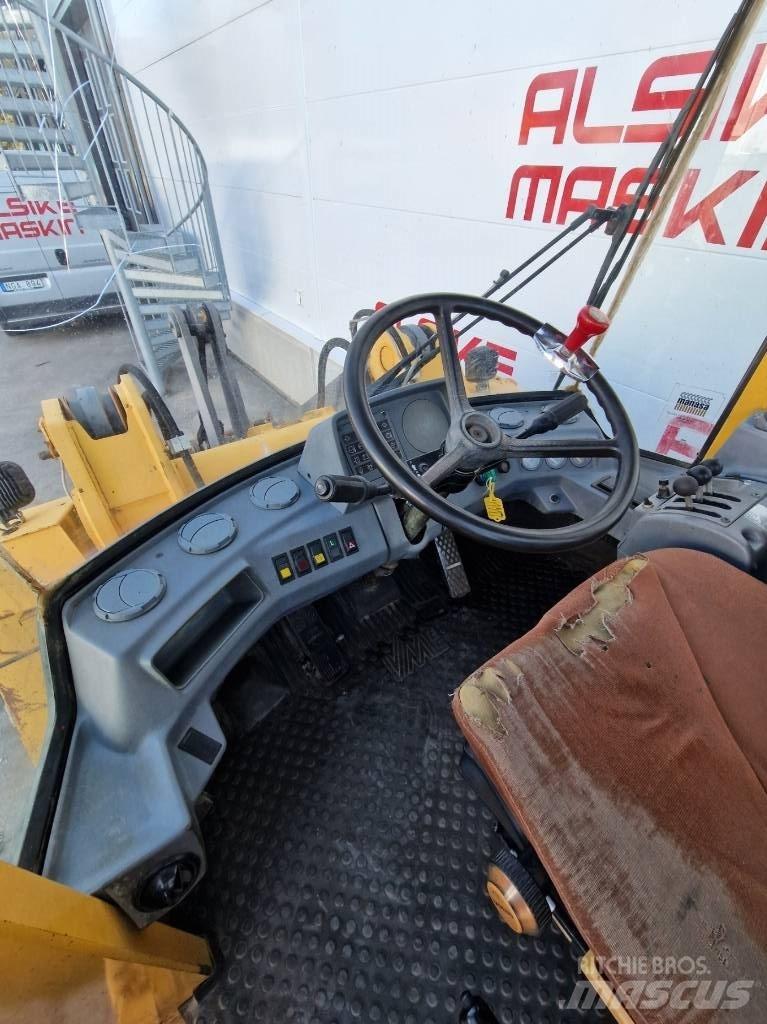 Volvo L50B Gumikerekes homlokrakodók