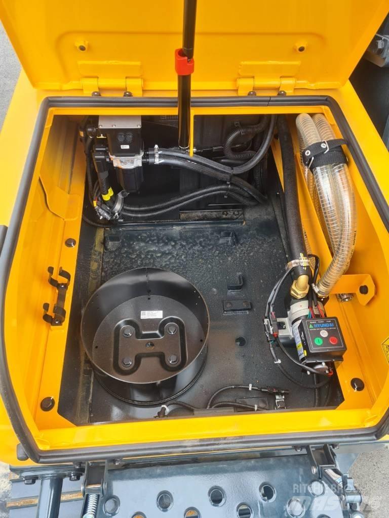 Hyundai HX220AL Lánctalpas kotrók