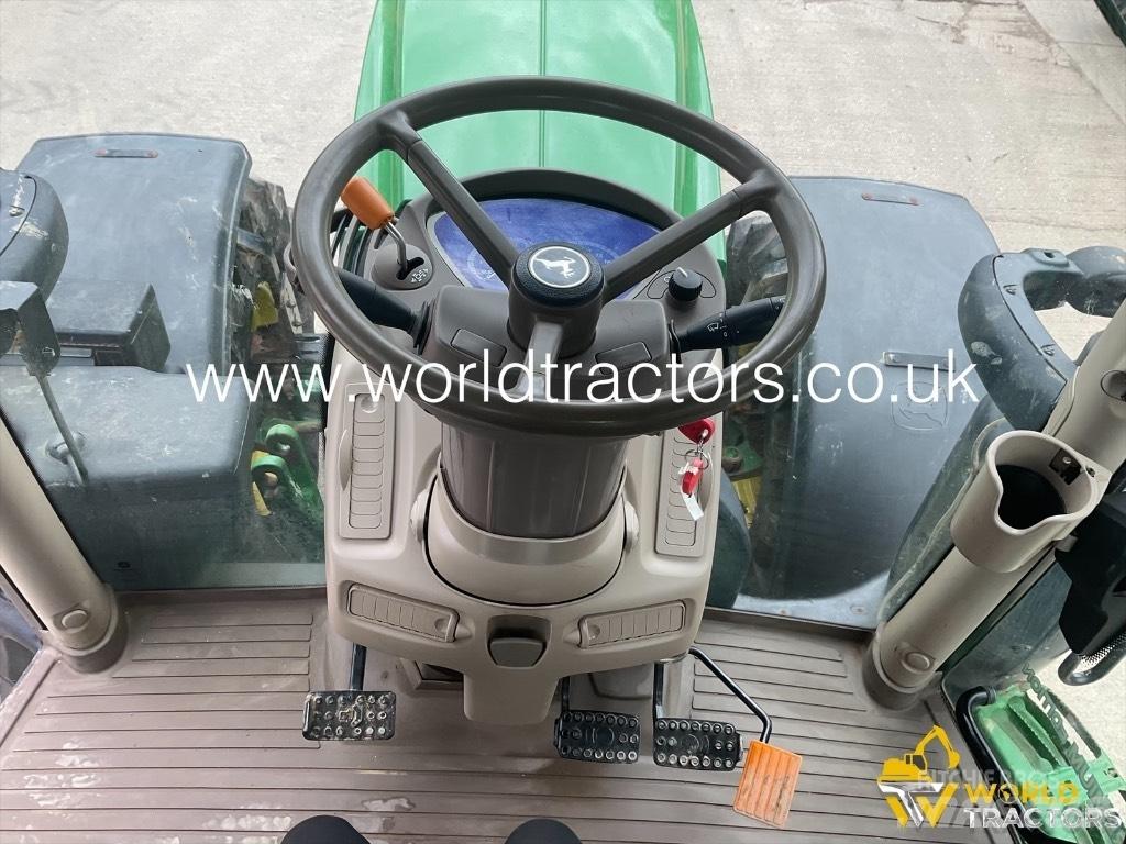 John Deere 6215 R Traktorok