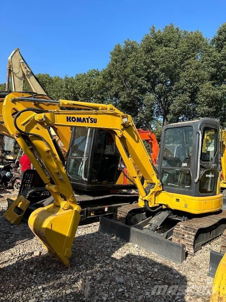 Komatsu PC 40 Lánctalpas kotrók