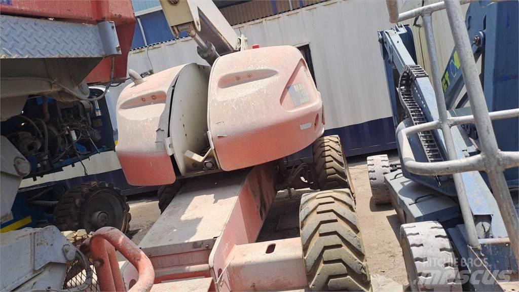 JLG 460SJ Teleszkópos emelők
