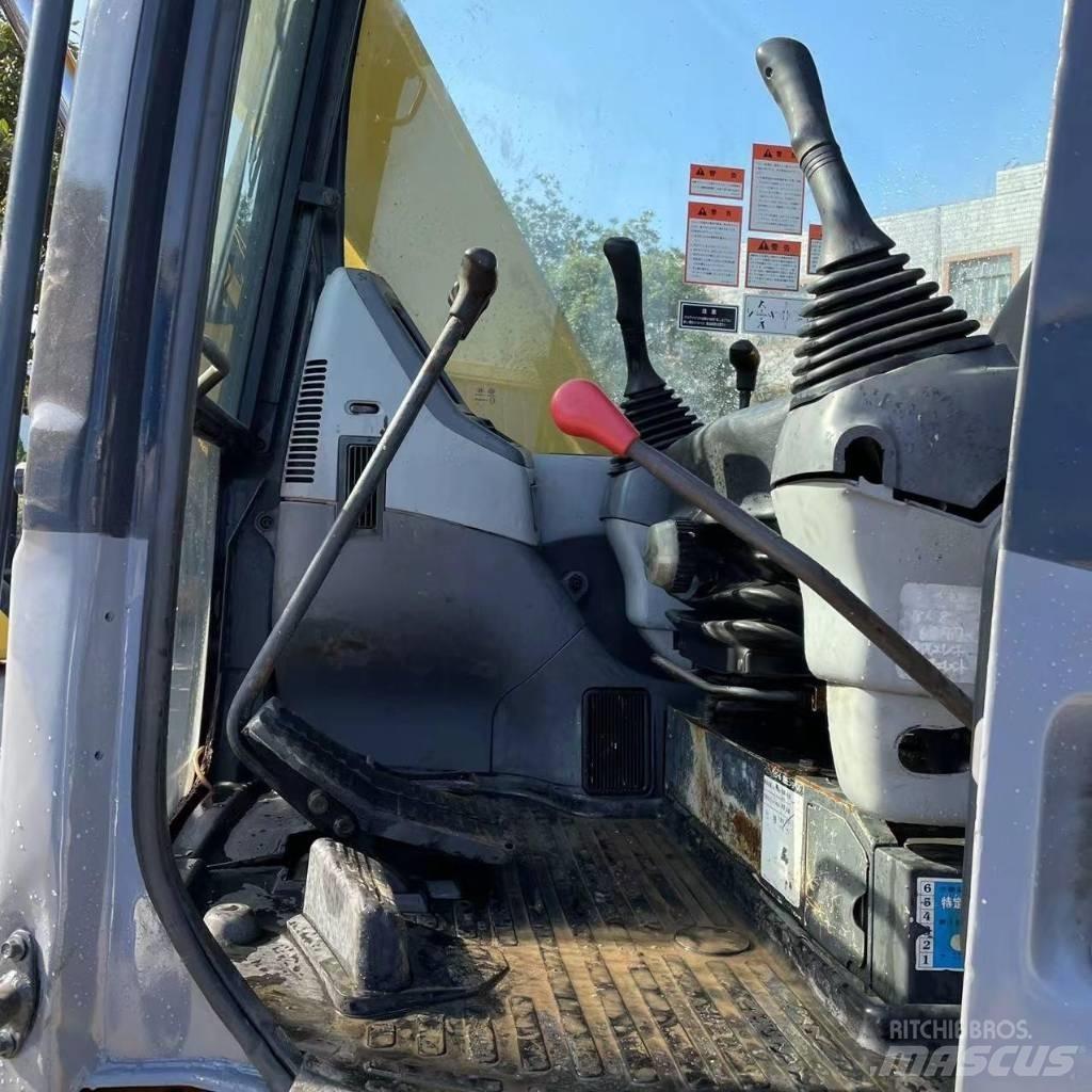Komatsu PC78US-6 Lánctalpas kotrók