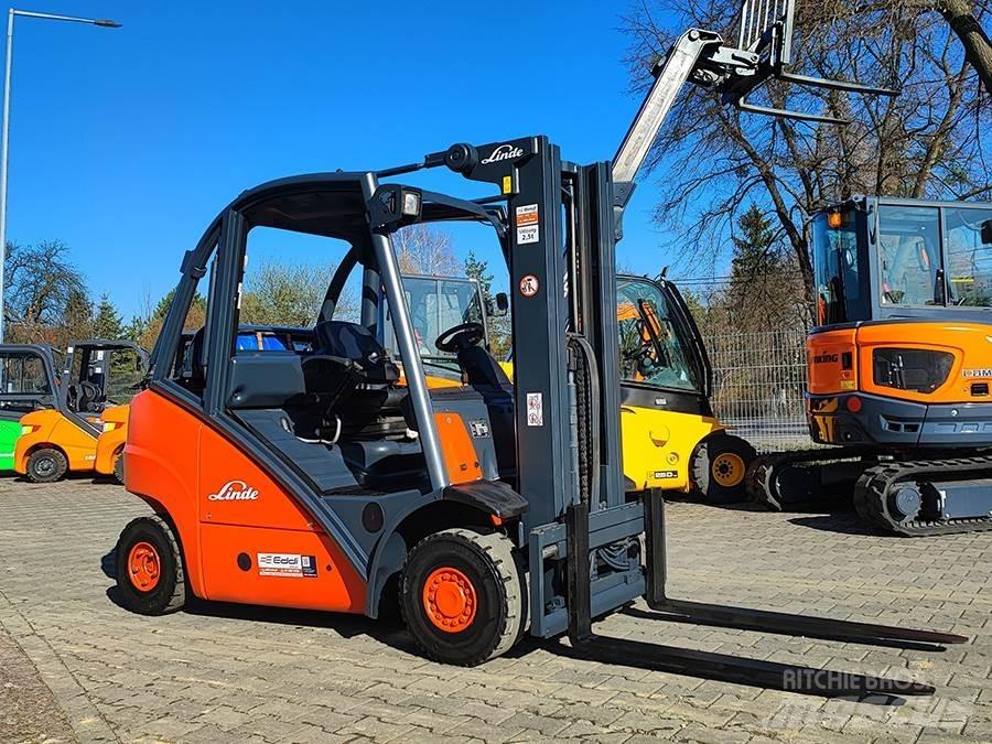 Linde H25T Gázüzemű targoncák