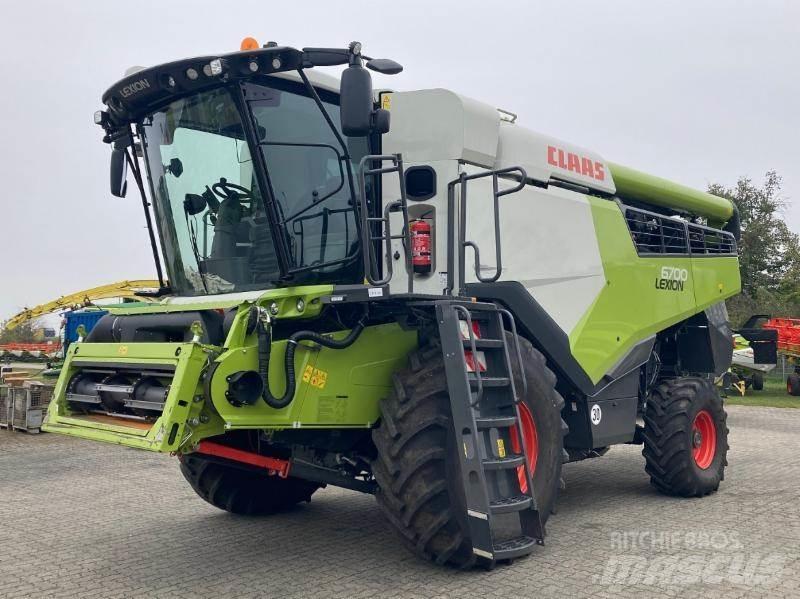 CLAAS LEXION 6700 Kombájnok