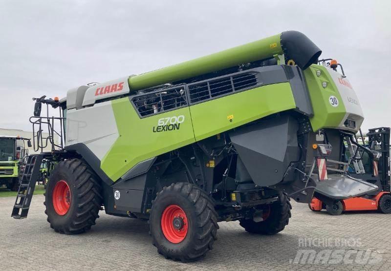 CLAAS LEXION 6700 Kombájnok