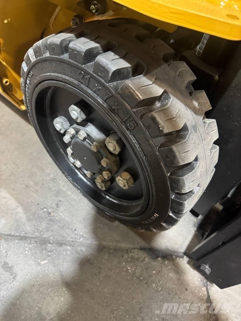 CAT FGC25N Targoncák-Egyéb