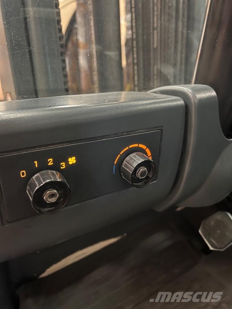 Jungheinrich EFG220k Elektromos targoncák