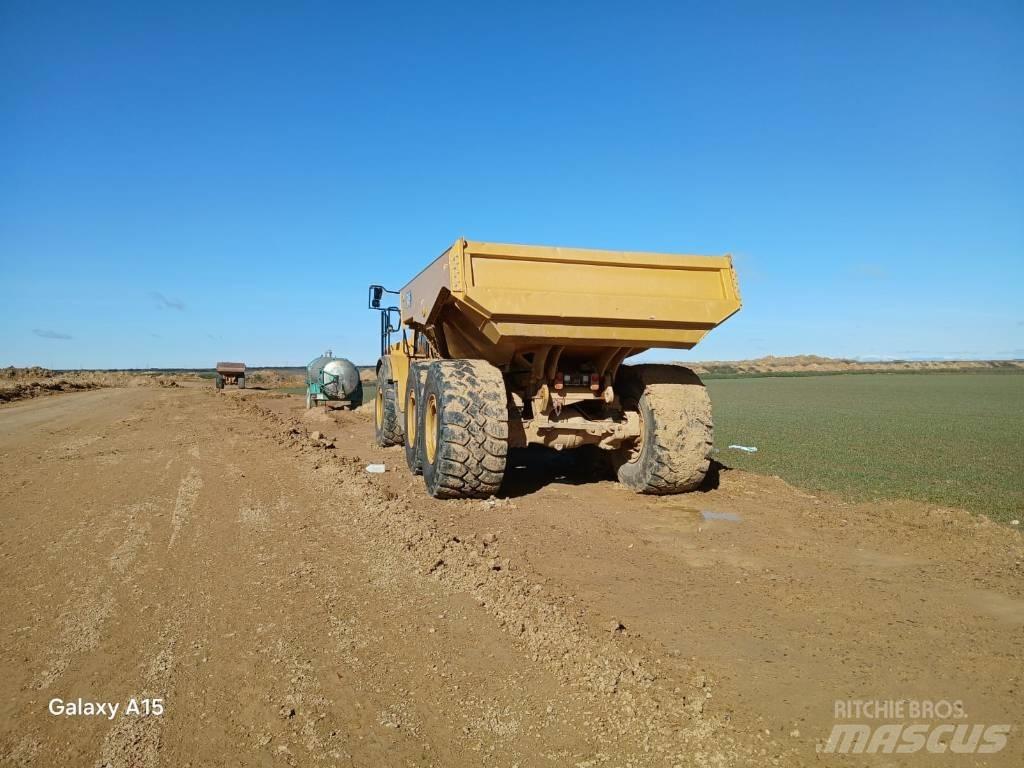 CAT 745 Csuklósdömperek