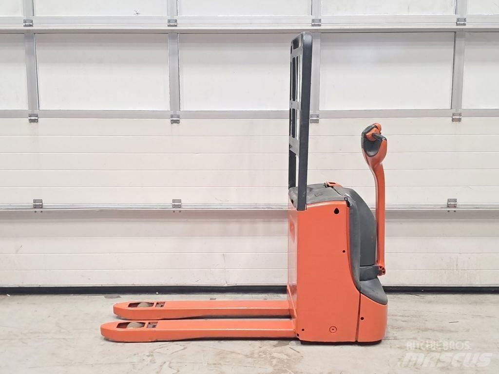 Linde T16 Alacsony emelőkocsi