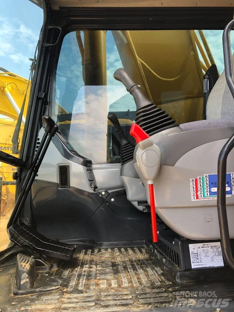 Komatsu 350 Lánctalpas kotrók