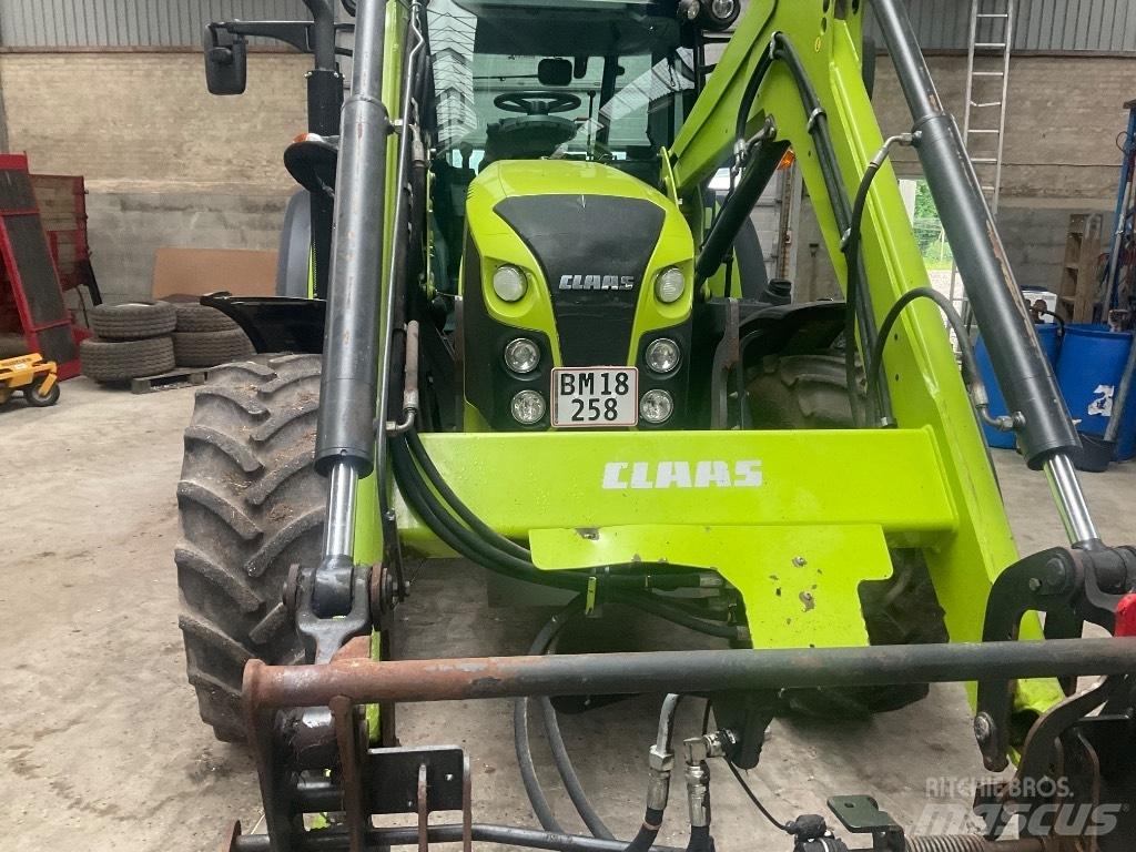 CLAAS Arion 440 CIS Traktorok