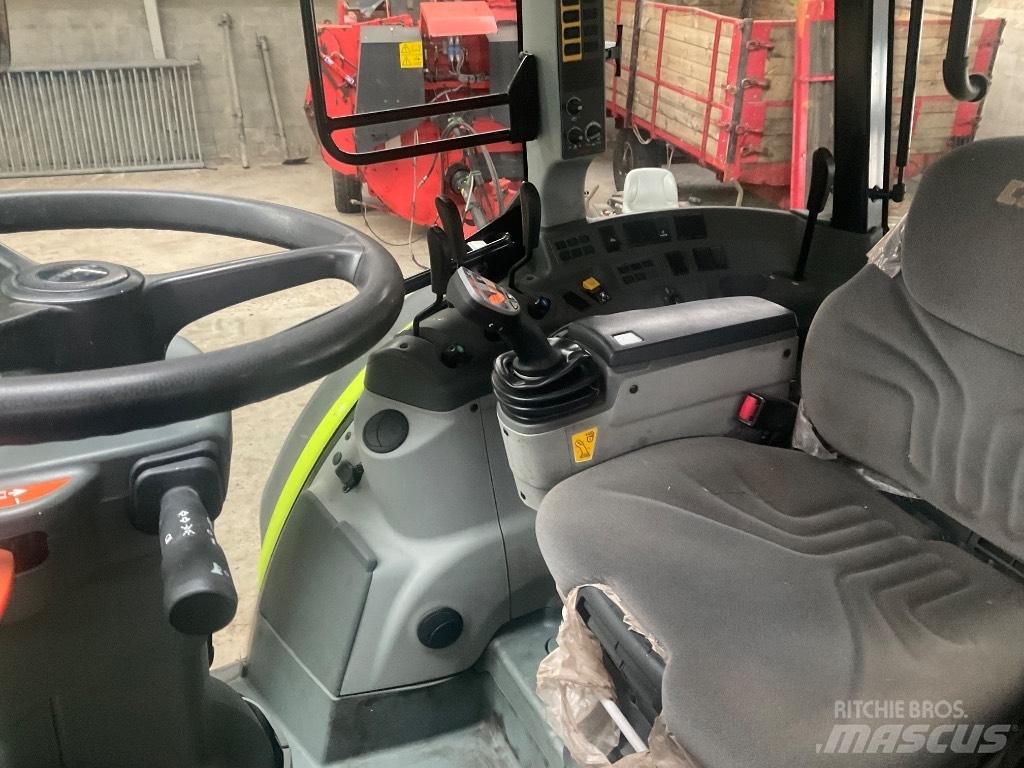 CLAAS Arion 440 CIS Traktorok
