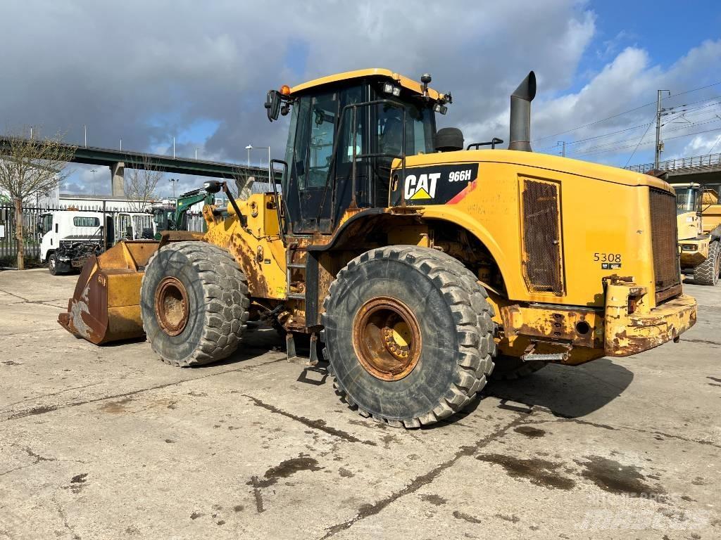 CAT 966 H Gumikerekes homlokrakodók