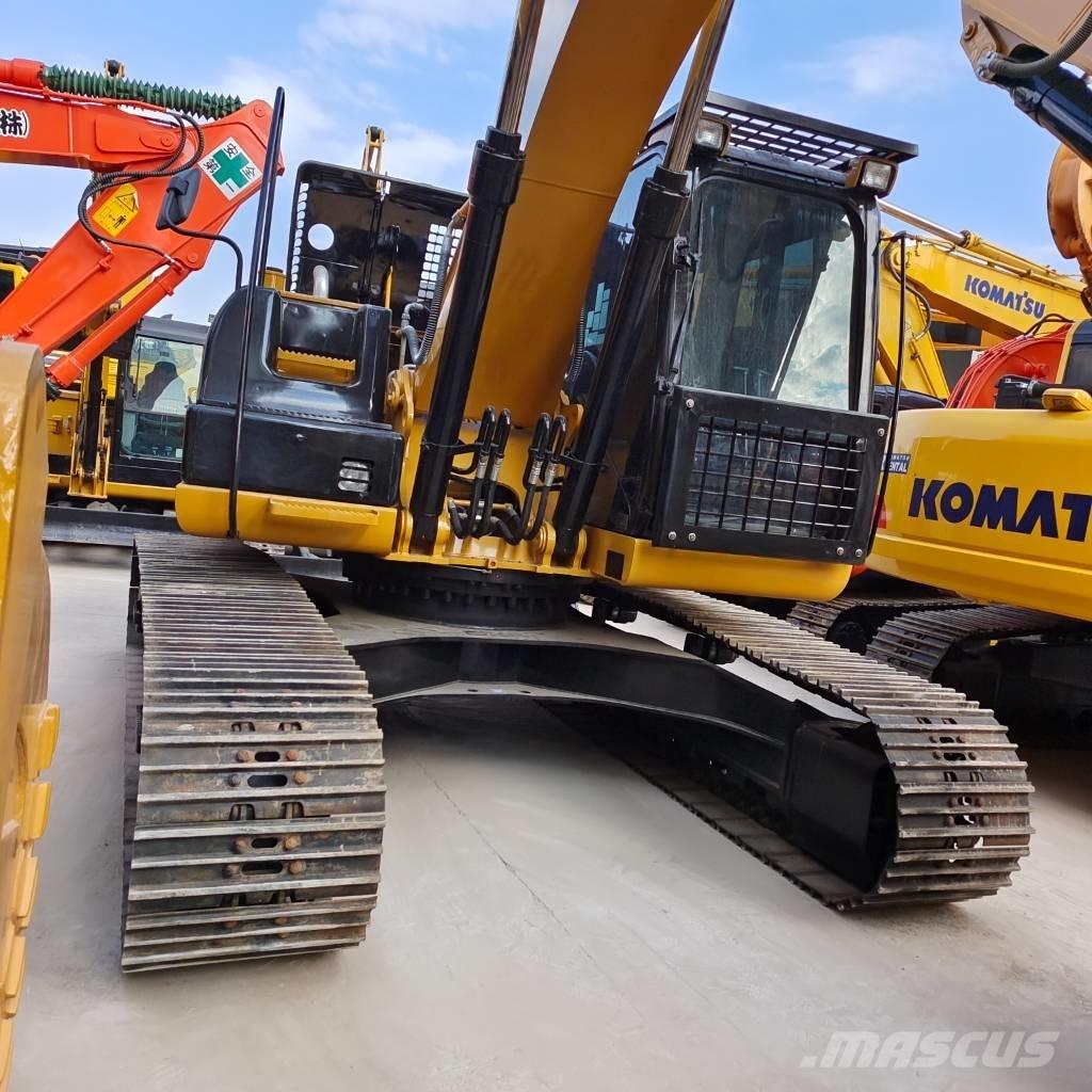 CAT 320 D2L Lánctalpas kotrók