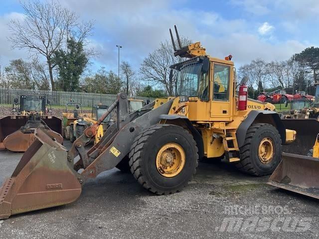 Volvo L 110 E Gumikerekes homlokrakodók