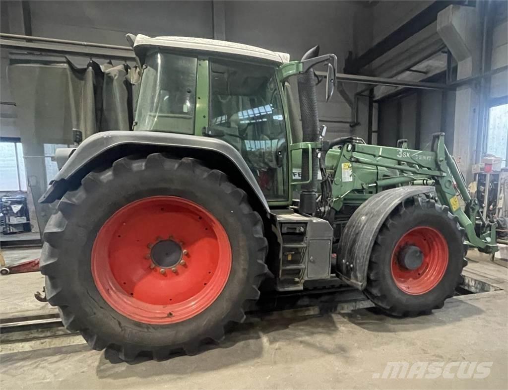 Fendt 820 Vario Traktorok