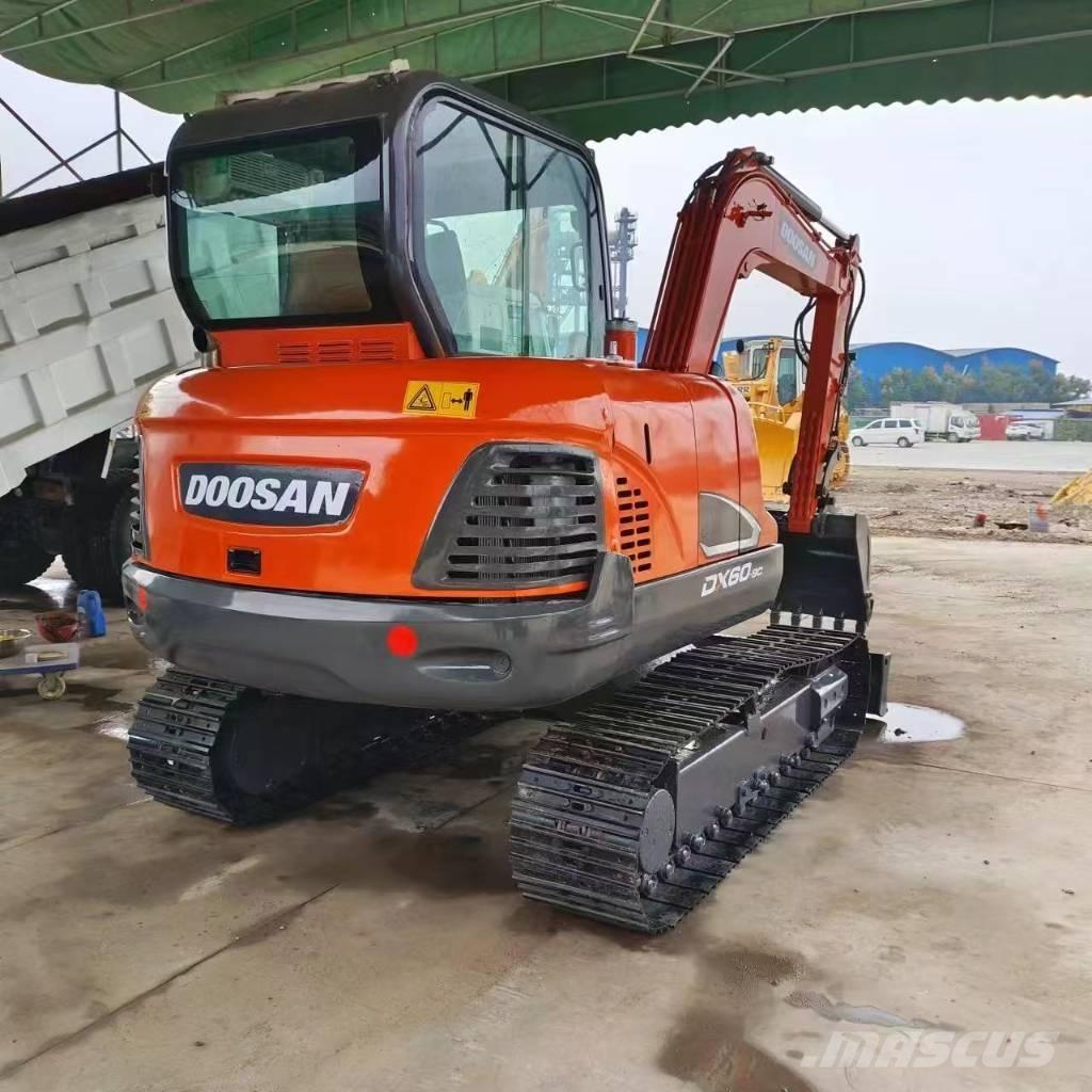 Doosan DX 60 Mini kotrók < 7t