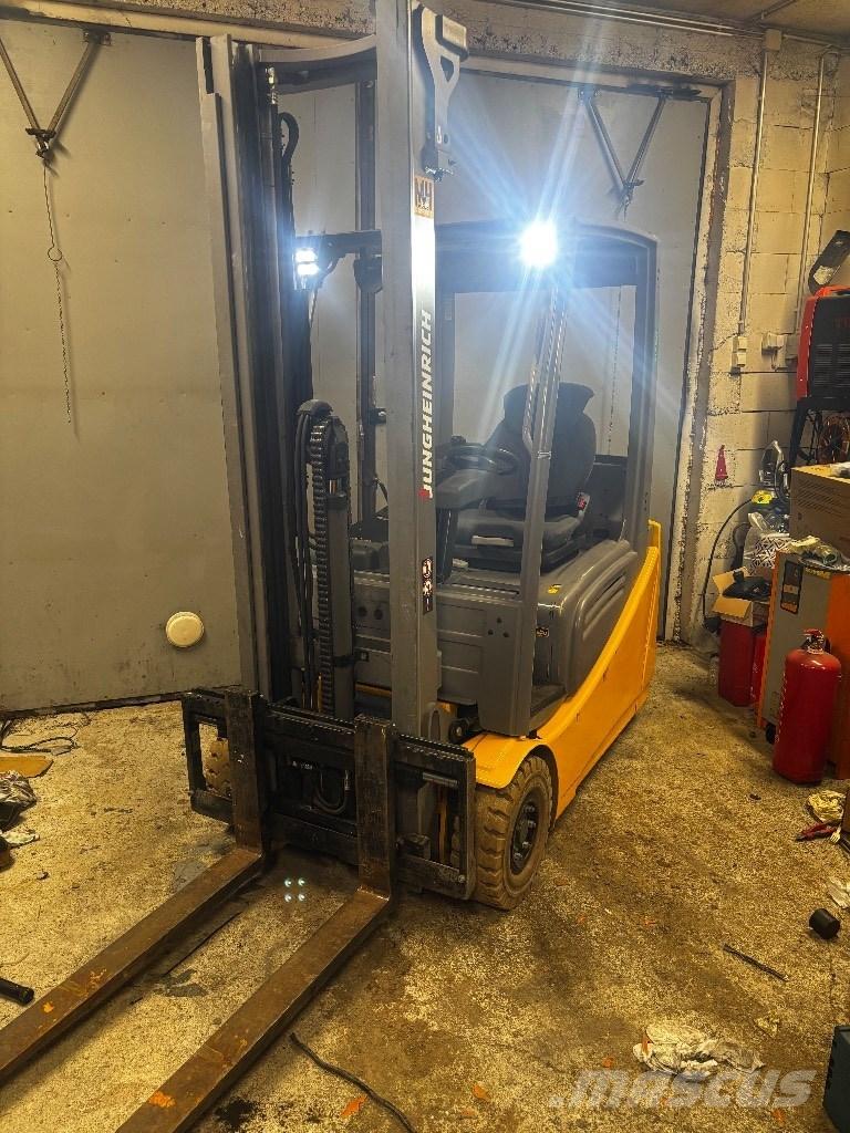 Jungheinrich EFG 216 Elektromos targoncák