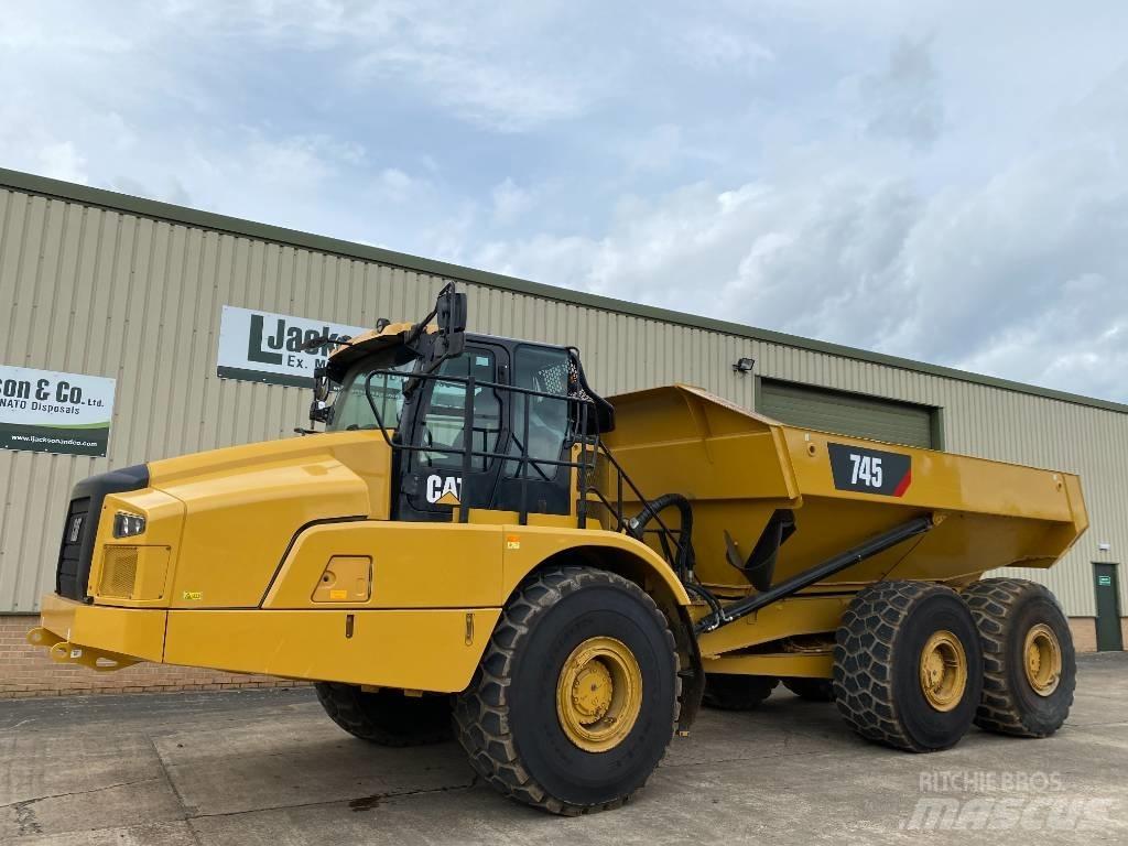 CAT 745 C Csuklósdömperek
