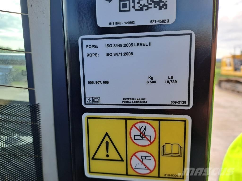 CAT 906 (Bucket+Forks) Gumikerekes homlokrakodók