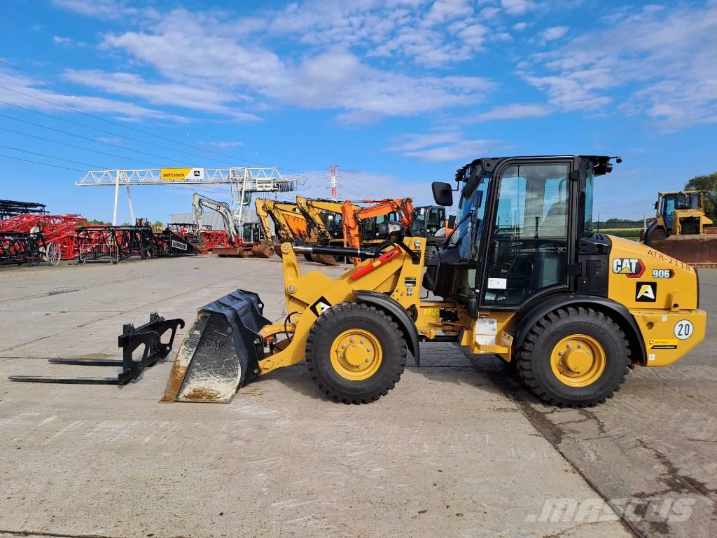 CAT 906 (Bucket+Forks) Gumikerekes homlokrakodók