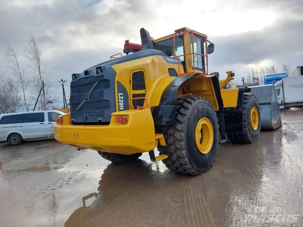 Volvo L 220 H Gumikerekes homlokrakodók