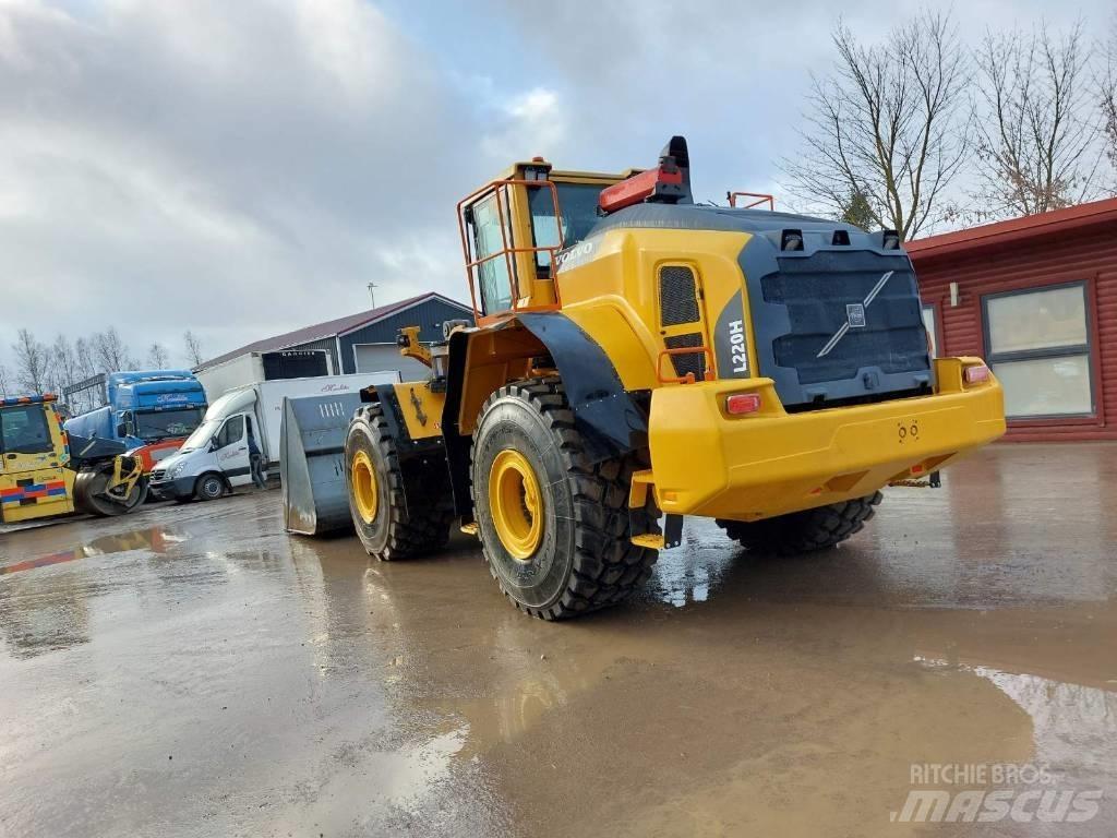 Volvo L 220 H Gumikerekes homlokrakodók